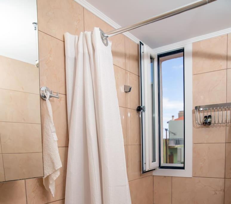 Seafront Central Apt In Lavrio Apartman Kültér fotó