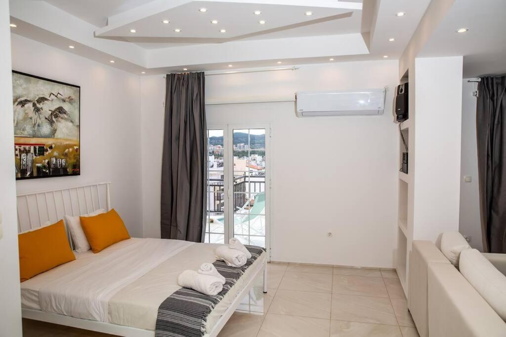 Seafront Central Apt In Lavrio Apartman Kültér fotó