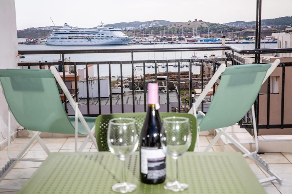 Seafront Central Apt In Lavrio Apartman Kültér fotó