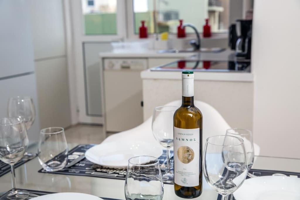 Seafront Central Apt In Lavrio Apartman Kültér fotó