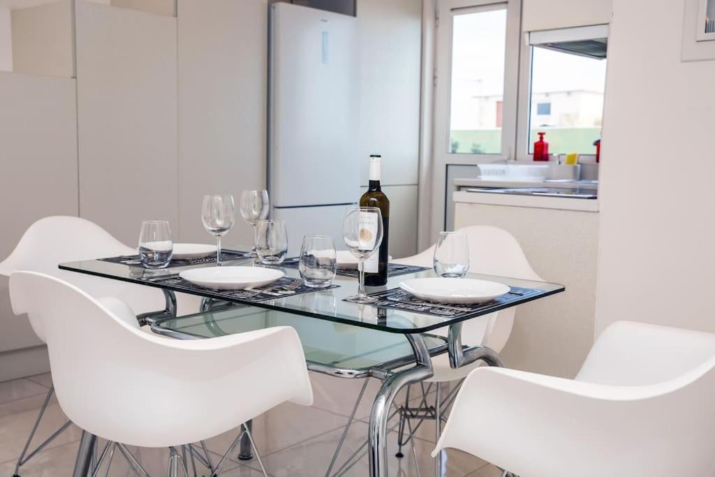 Seafront Central Apt In Lavrio Apartman Kültér fotó