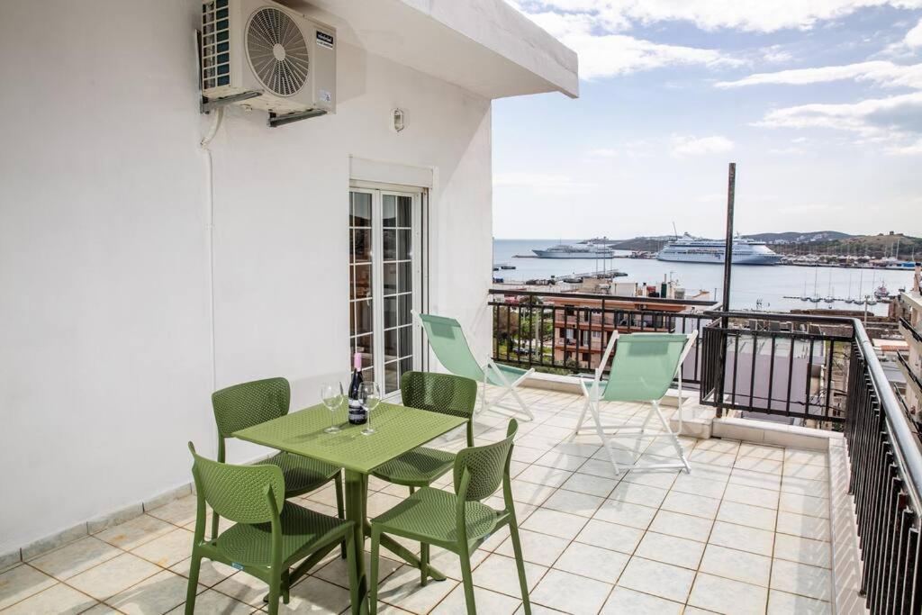 Seafront Central Apt In Lavrio Apartman Kültér fotó
