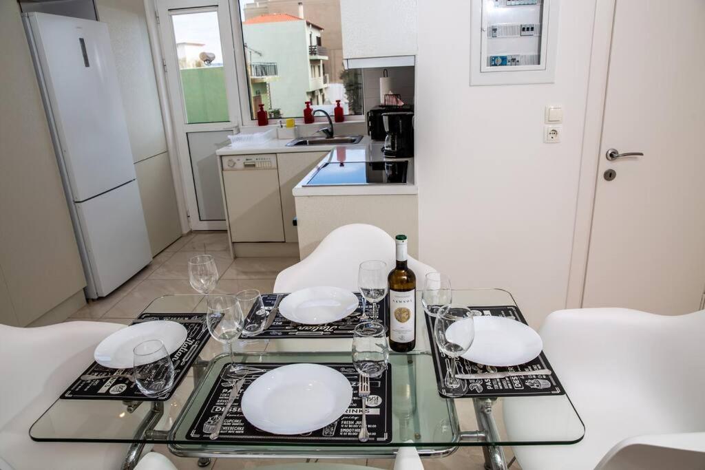Seafront Central Apt In Lavrio Apartman Kültér fotó
